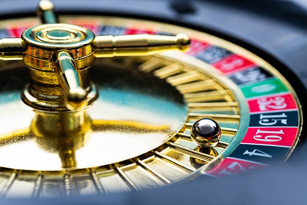 Live dealer interaction at Sic Bo table on judisgp login